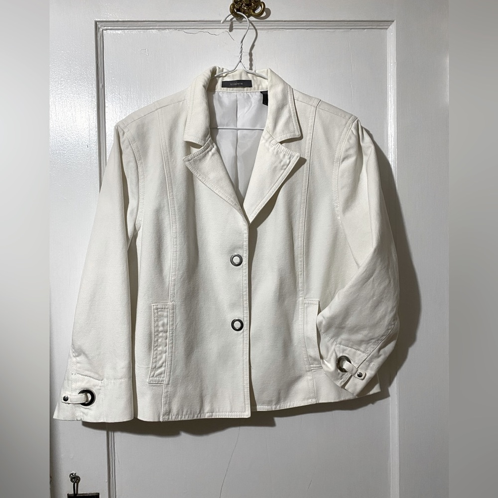 Liz Claiborne winter white blazer, size 14